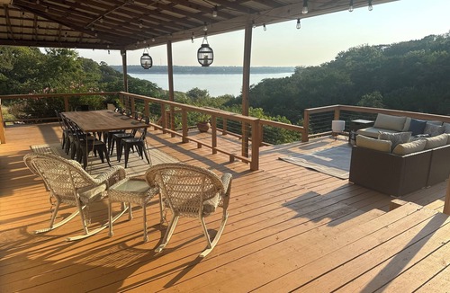 Belton House | Lake Belton Getaway- 5 Beds
