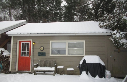 Hubbardton Apartment | Lake Bomoseen Bunkhouse