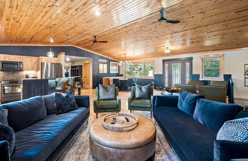 Interlochen House | ✨ Lake Compound | Sauna-Hot Tub-Steam Shower-Cold Plunge