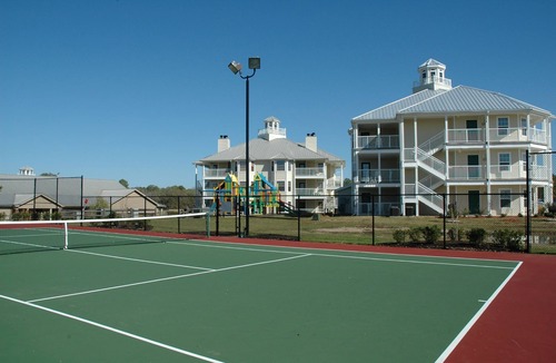 Conroe Villa | Lake Conroe Vacation | 5 Pools + 18-Hole Mini Golf
