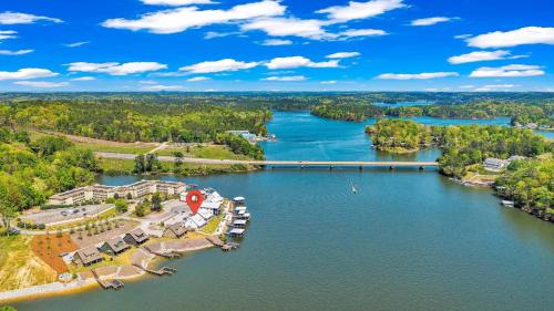 Alexander City House | Lake Daze on Lake Martin