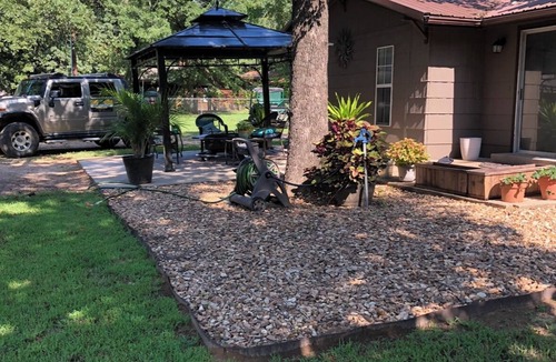 Eufaula House | Lake Eufaula Beach front home.relaxing, fishing, boating, and holiday retreat
