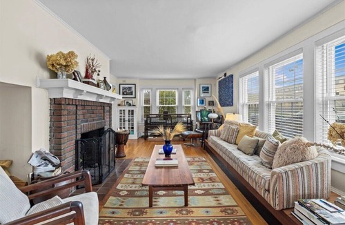 Interlaken House | Lake Front 4-bedroom 2.5 bath with AC in Asbury Park. Walk to beach & town.