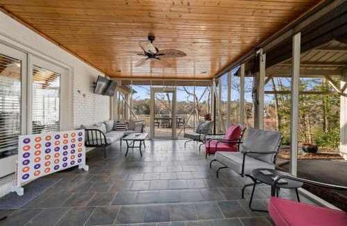 Rock Hill House | Lake House, Fire Table, Hot Tub, Screened in Porch