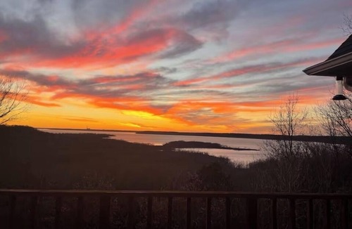 Claremore House | LAKE HOUSE - Fishing, Hiking, Game Room, Stunning View