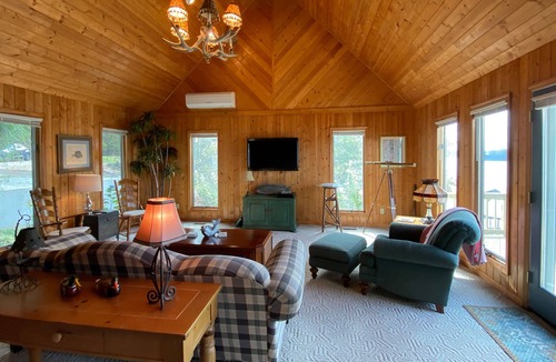 Leesburg House | Lake House Getaway on Beautiful Weiss Lake