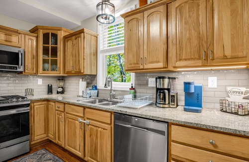 Lake Lure House | Lake Lure (FULLY OPEN), Rumbling Bald Amenities: Swim Beach, Pool. Pretty Views, Golf Cart, Hot Tub, Firepit
