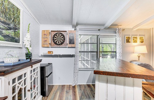 Summerton House | Lake Marion Canal Home: Dock, Yard, Porch