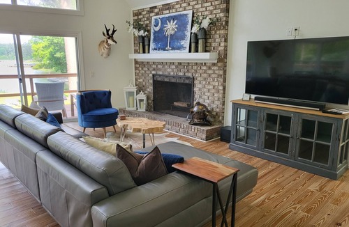 Chapin House | Lake Murray Gem - New Lakefront Dock