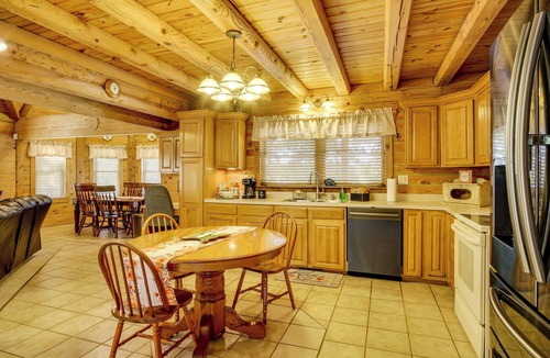 Leesville Cabin | Lake Murray Retreat w/Private Dock & Water Views!