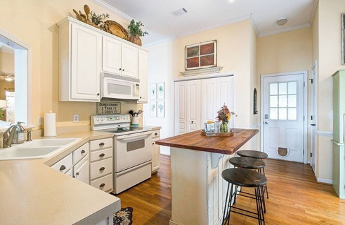 Prosperity House | Lake Murray Waterfront w/private dock