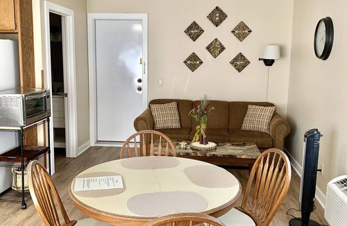 Panora Apartment | Lake Panorama Studio