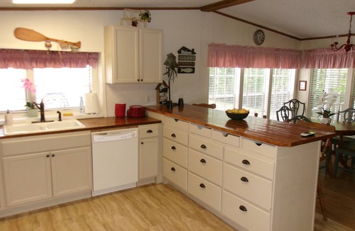 Groveoak House | Lake Ridge getaway on Lake Guntersville