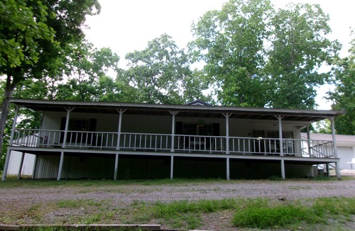 Groveoak House | Lake Ridge getaway on Lake Guntersville