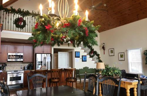 Dawsonville Ski Chalet | Lake views galore from balconies right on the lake and drought-proof deep water
