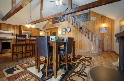Star Prairie House | Lakefront Getaway! Family-Friendly Deer Park Home
