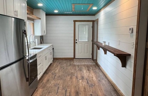 Cotton Gin House | Lakefront Grand Getaway
