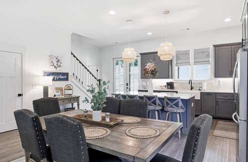 Dadeville House | Lakefront home. Beach. Kayaks. Dock. Outdoor fireplace & TV. Neighborhood Pool.