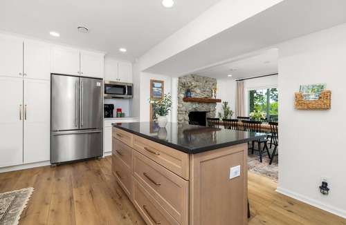 Henrico House | Lakefront! Kayaks, Fire Pits, Game Room, Pets