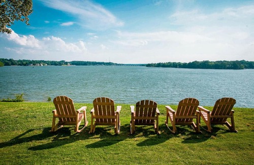 Steele Creek House | Lakefront Property One Bedroom #3 at Long Cove Resort