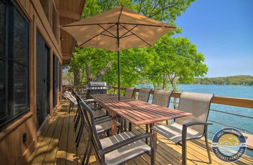 Twin Lakes House | Lakefront Retreat with Dock BBQ and Lake Access