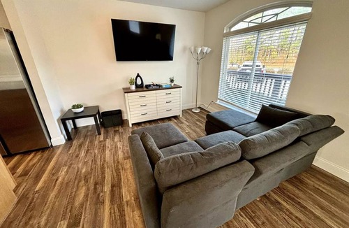 Wedowee Villa | Lakefront Villa 4 Wheelchair Accessible