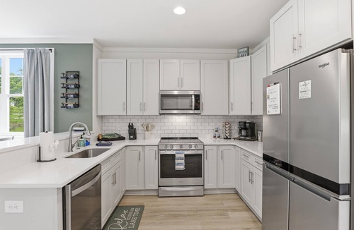 Jacksons' Gap House | Lakefront Villa @ Bay Pines- Unit 9