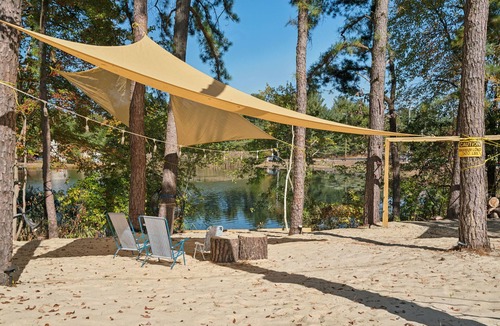 Marlton House | Lakehouse with Gorgeous View - Family Friendly!