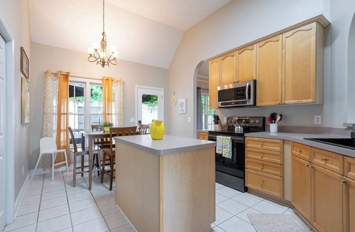 Cartersville House | LakePoint 4BR Retreat with Game Room