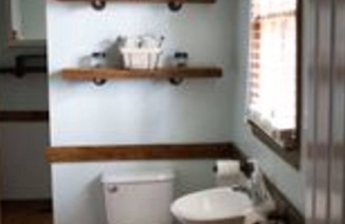 Cartersville House | LakePoint Retreat- pool open May-September View calendar