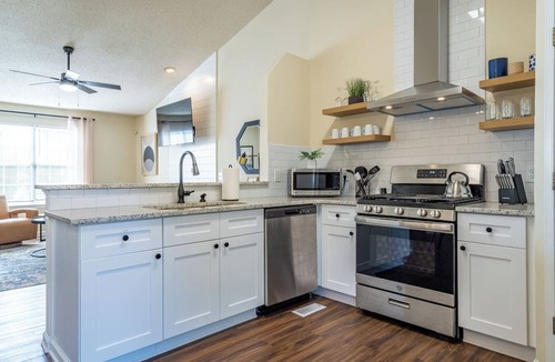 Cartersville House | LakePoint Sports Base Camp Sleeps 12 Fire Pit