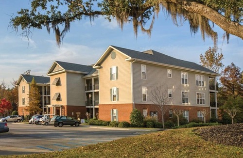 Santee Condo | Lakeside Bliss: 2BR Suite at Wyndham Lake Marion