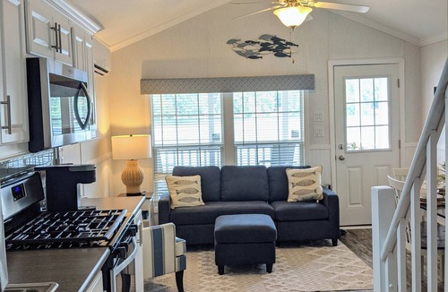 Elwood RV Rental | Lakeside Cottage Rental in Seasonal Campground