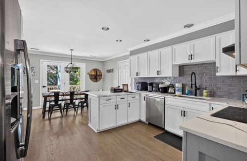 Locust Grove House | Lakeside Escape- it is a quiet and peaceful space, with beautiful views!