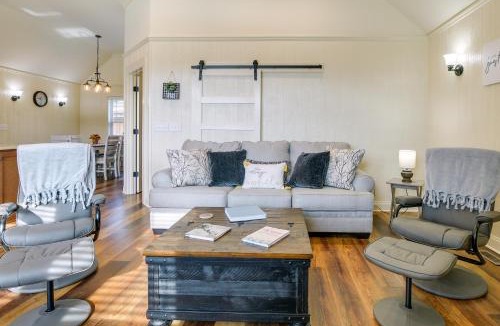 Benson House | Lakeside Farm Sanctuary! 30-Acre Benson Retreat