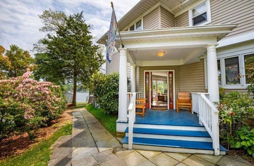 Annapolis House | Lakeside on the Chesapeake! Serene Waterfront home in charming Annapolis