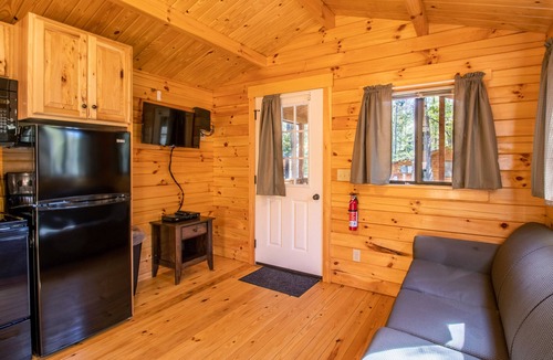 Spotsylvania Cottage | Lakeview, Cozy Cottage, Resort Access!