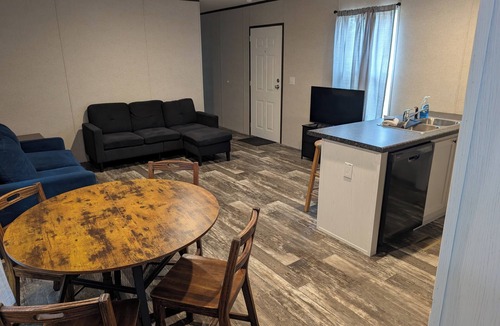 Summerton House | Lakeview Retreat, 3-BR home 2nd row on Lake Marion Summerton/Santee White Oak 1