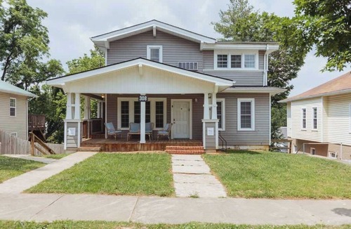 Johnson City Apartment | Lamont 4 1 Bed Pet-Friendly Apt