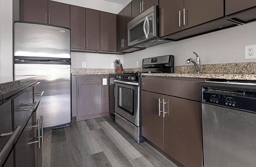 Bayonne Apartment | Landing | Amazing 1BD, Gym, Game Room