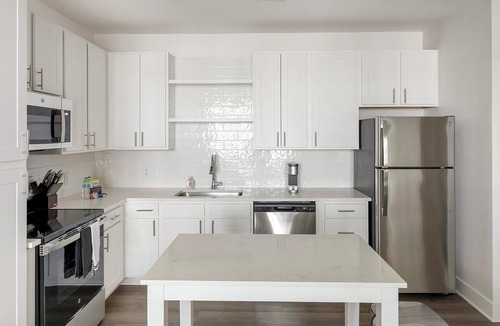 Belle Mina Apartment | Landing | Amazing 1BD, Pool, Courtyard