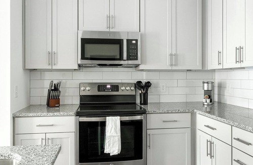 East Raleigh Apartment | Landing | Amazing 1BD, Yoga Studio, Clubhouse