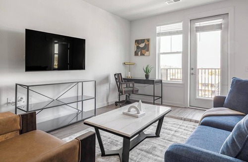 Rome Apartment | Landing | Amazing 2BD, Clubhouse, Gym