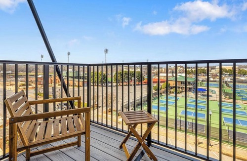 Rome Apartment | Landing | Amazing 2BD, Clubhouse, Gym