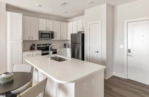 Belle Mina Apartment | Landing | Amazing 2BD, Pool, Yoga Studio