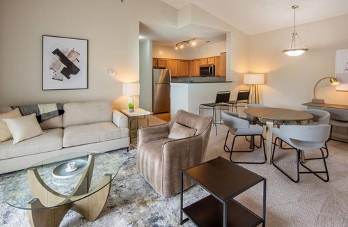Ellicott City Apartment | Landing at The Elms at Montjoy - 2 Bedrooms in Downtown Ellicott City