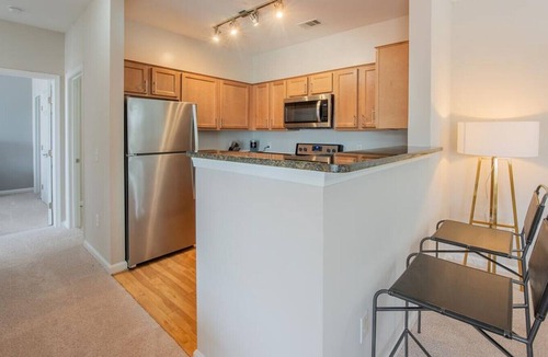 Ellicott City Apartment | Landing at The Elms at Montjoy - 2 Bedrooms in Downtown Ellicott City