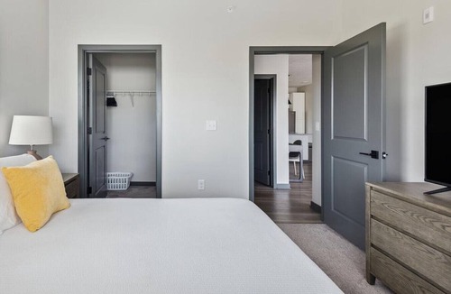Valley Apartment | Landing at The Harbor at Valley Shores - 1 Bedroom in Downtown Valley