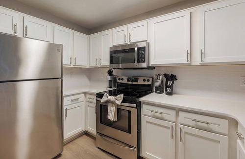 Charlottesville Apartment | Landing | Beautiful 2BD, Game Room, Gym