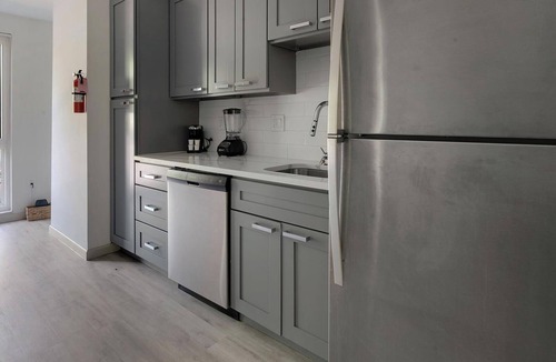 Greenbelt Apartment | Landing | Beautiful 1BD, Gym, Pool